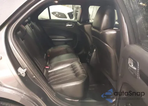 2018 Chrysler 300 300S z USA, uszkodzony, nr VIN 2C3CCABG6JH244774